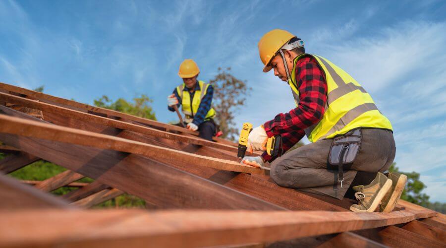 Professional Flat Roofing Installation services in Conklin, MI